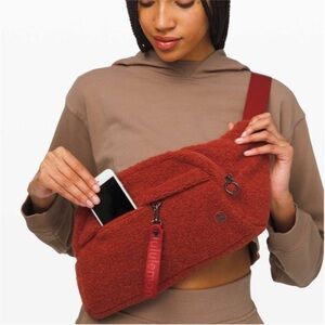 RARE NWT Lululemon On The Beat Belt Bag‎ Sherpa Burt Orange